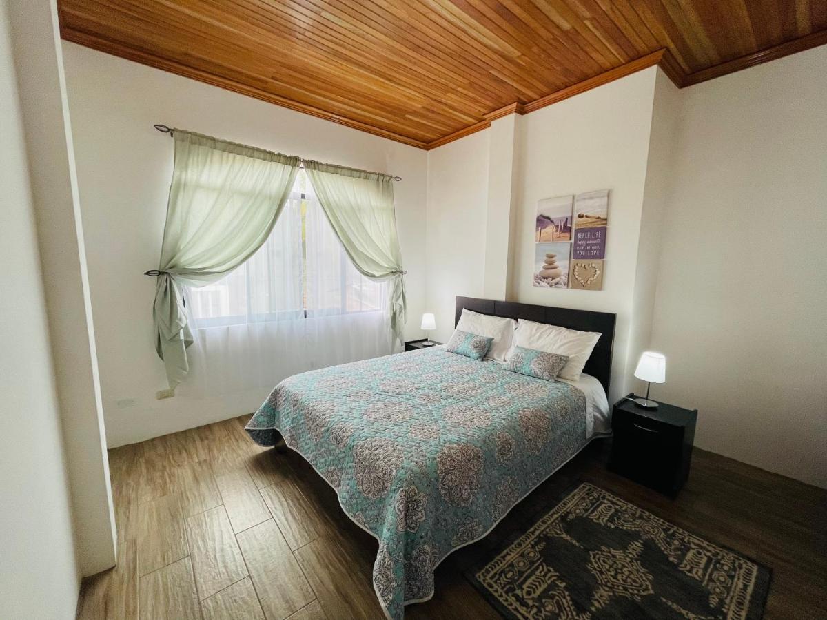 Apartahotel Casa Soleil Puerto Villamil Exteriör bild