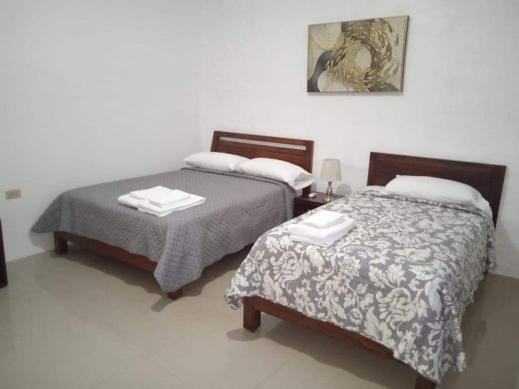 Apartahotel Casa Soleil Puerto Villamil Exteriör bild