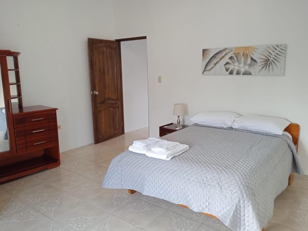Apartahotel Casa Soleil Puerto Villamil Rum bild
