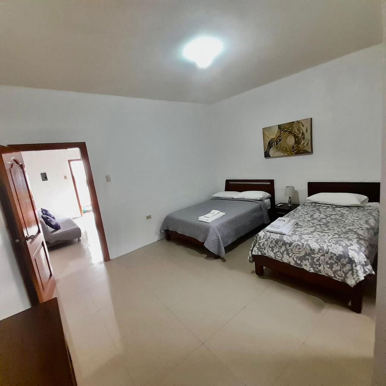 Apartahotel Casa Soleil Puerto Villamil Rum bild
